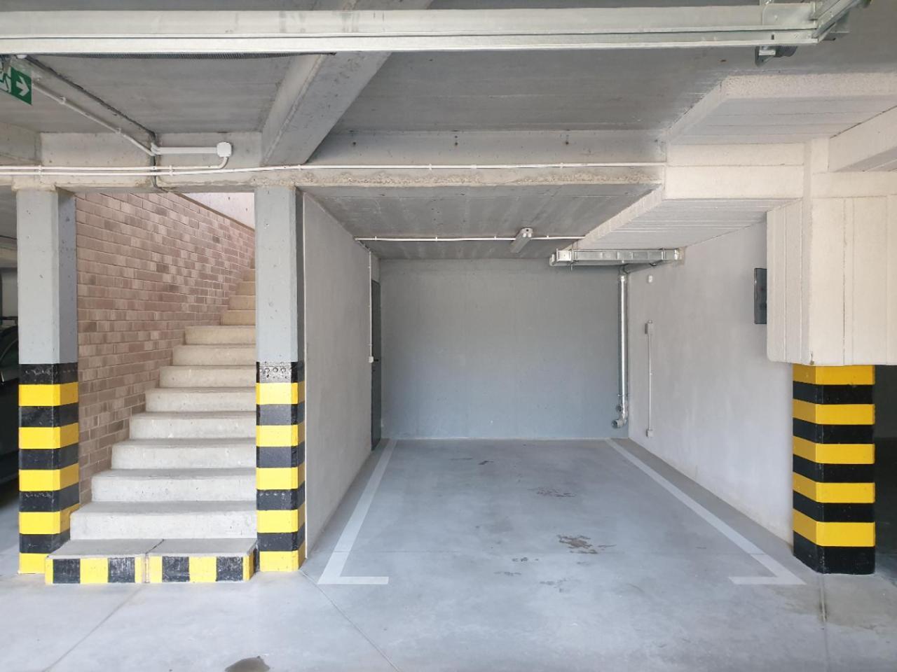 קרקוב Near The Airport- Apartments מראה חיצוני תמונה